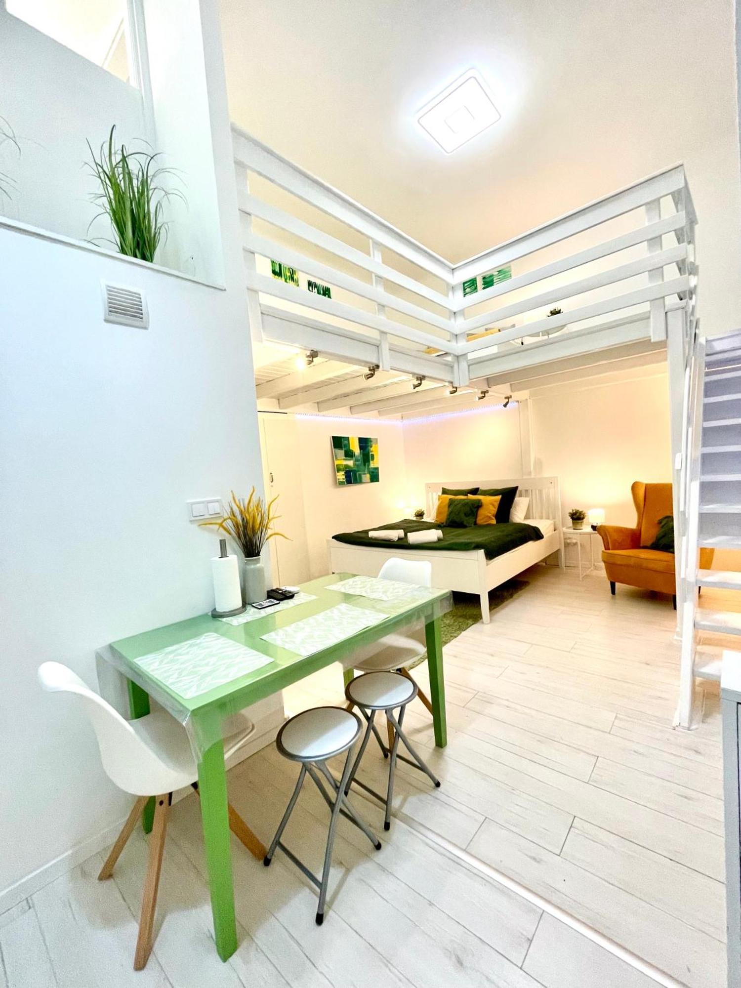 Teresian Apartment Near The Andrassy Street Free Air Conditioner Free Coffee Budapest Extérieur photo