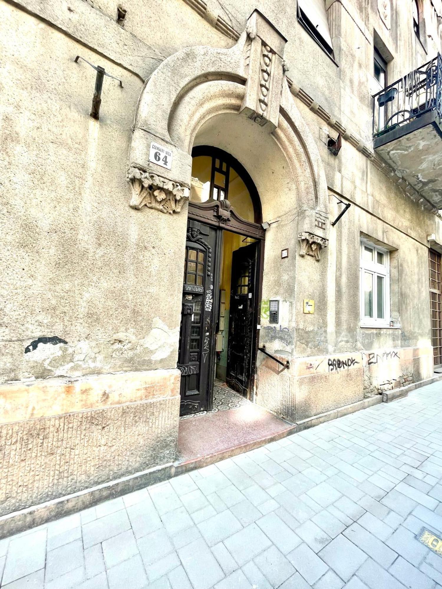 Teresian Apartment Near The Andrassy Street Free Air Conditioner Free Coffee Budapest Extérieur photo